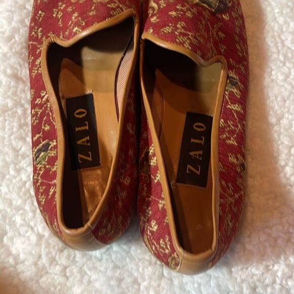 Zalo needlepoint elephant  slip ons size 6.5 M - Picture 8 of 9